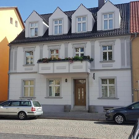 Fewo Am Marktplatz II Eisenhuttenstadt Bagian luar foto
